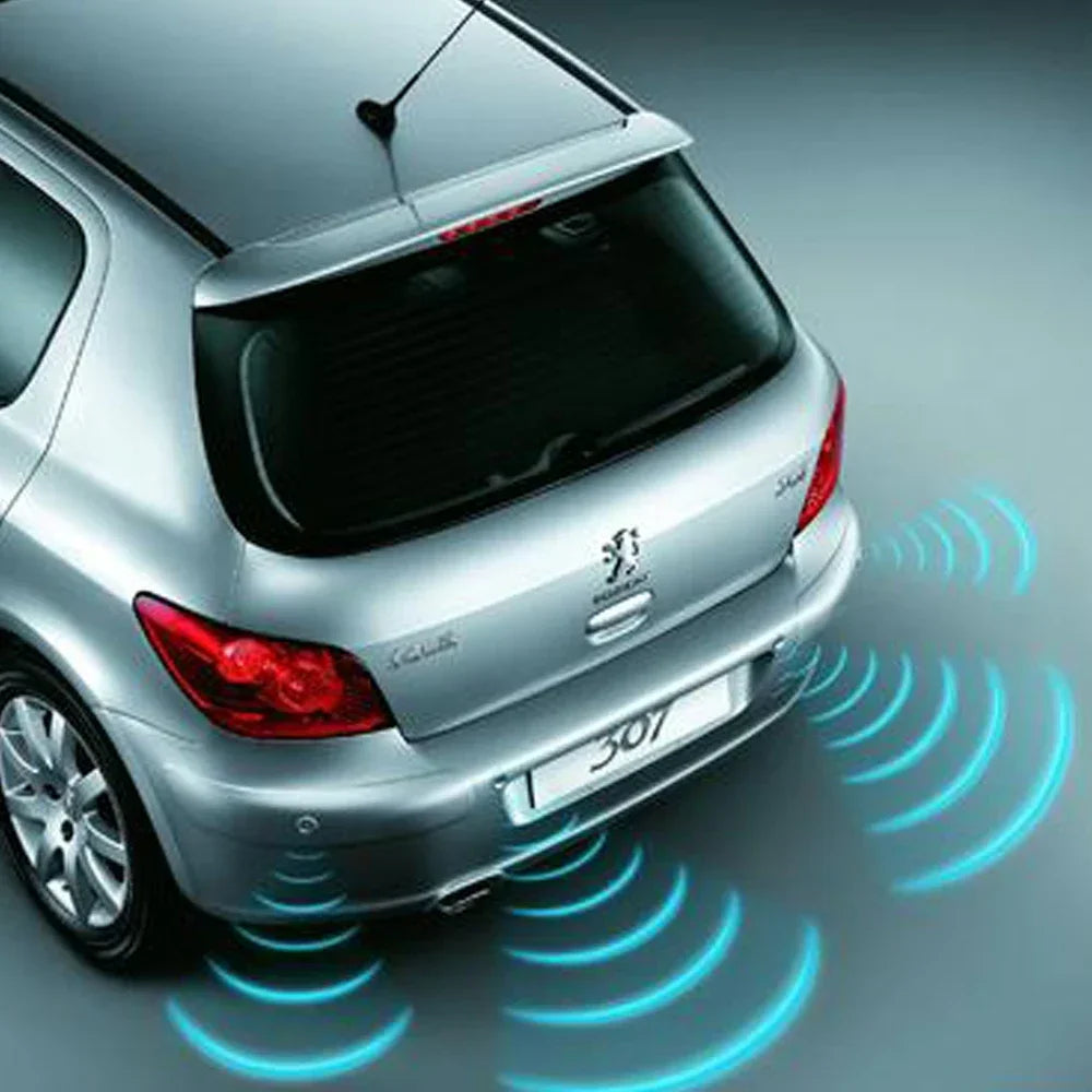 Sistema de radar de estacionamento ultrassônico com 4 sensores de 22 mm para ré. Disponível nas cores vermelho, preto, branco, prata, cinza, dourado e muito mais!